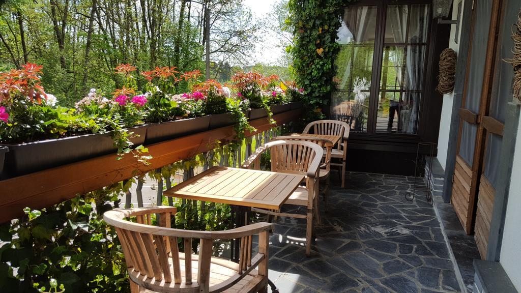 Chalet Sur Lesse Hotel Maissin Ngoại thất bức ảnh