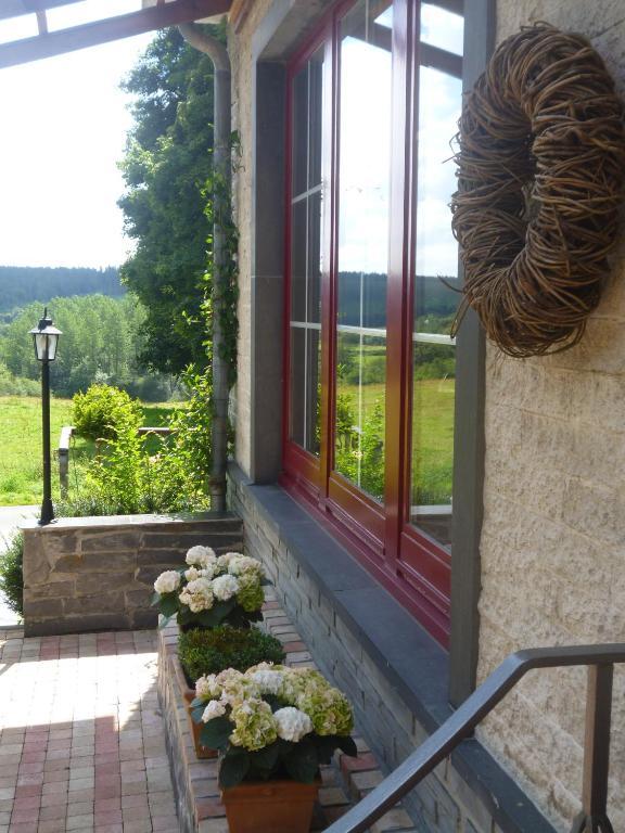 Chalet Sur Lesse Hotel Maissin Ngoại thất bức ảnh